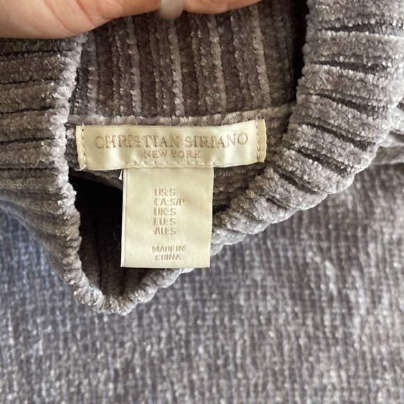 COPY - Christian Siriano Gray and White Snowflake Turtleneck Sweater - Picture 7 of 9